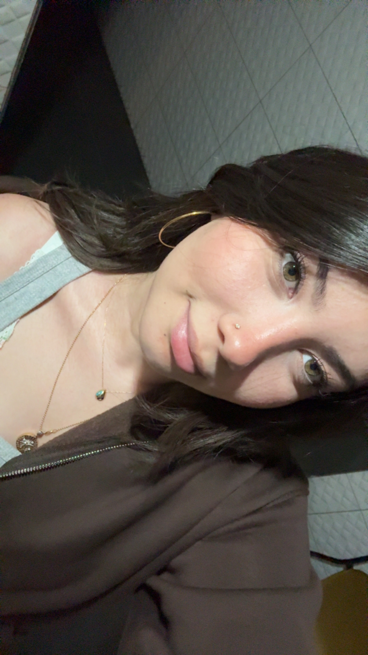 Azra Çam