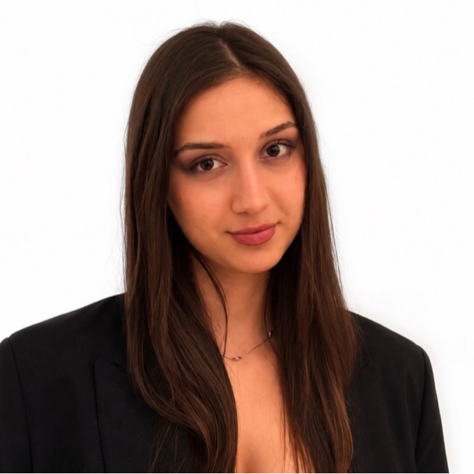 Naz Aydın