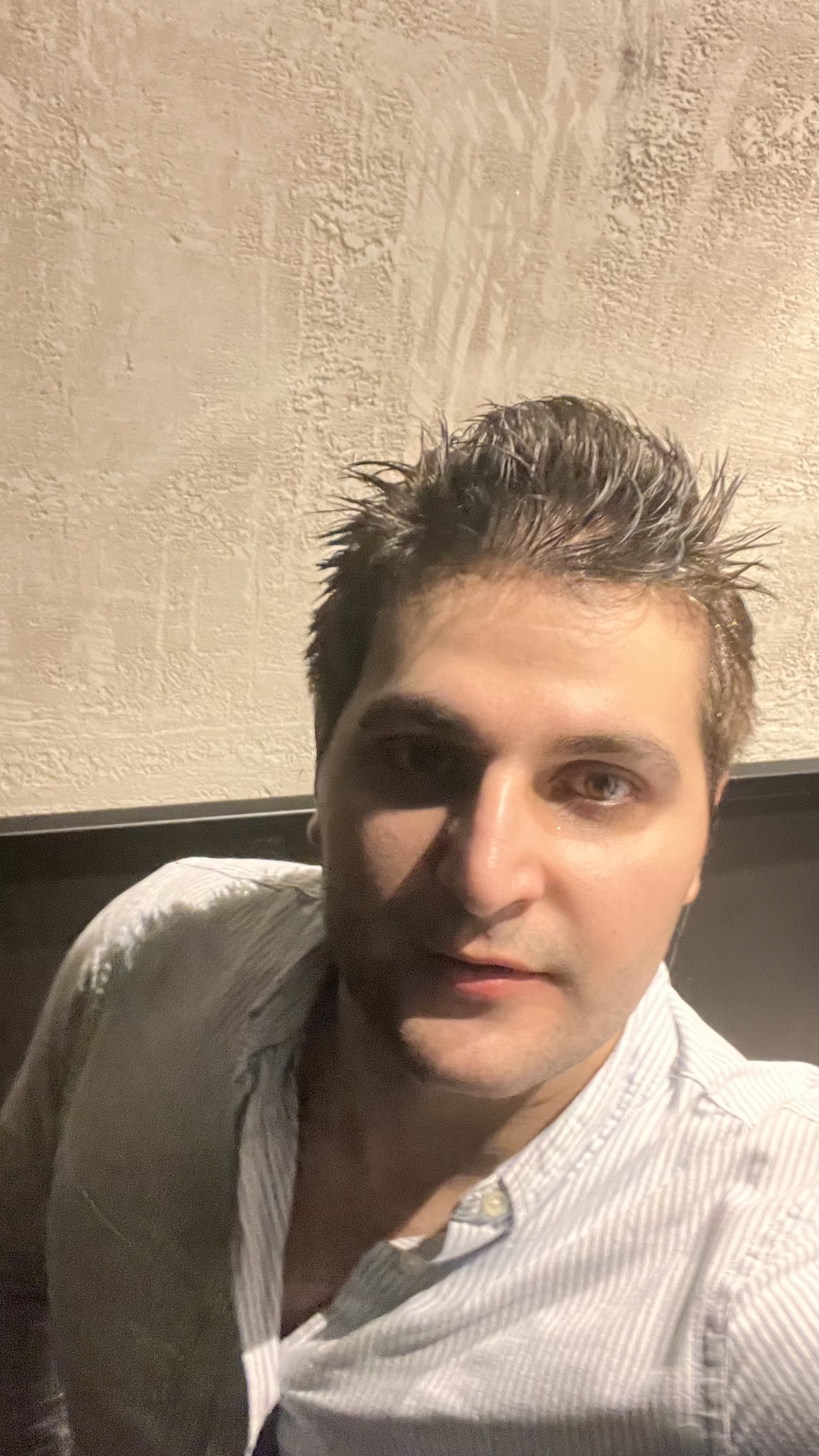 AMRO DUVEYDARI